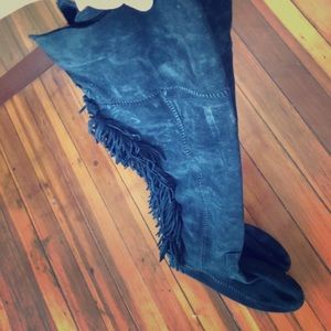 thigh high minnetonka